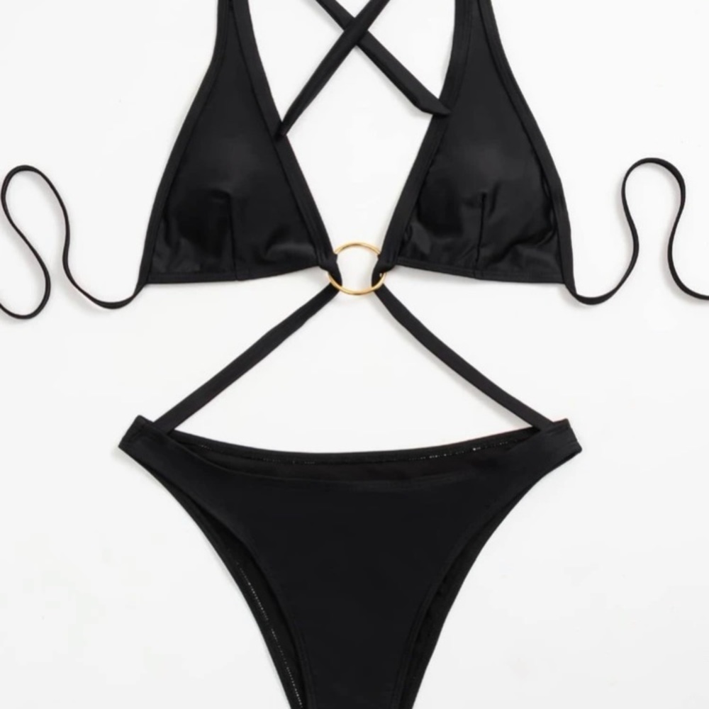 Ring linked One-piece “bikini”
